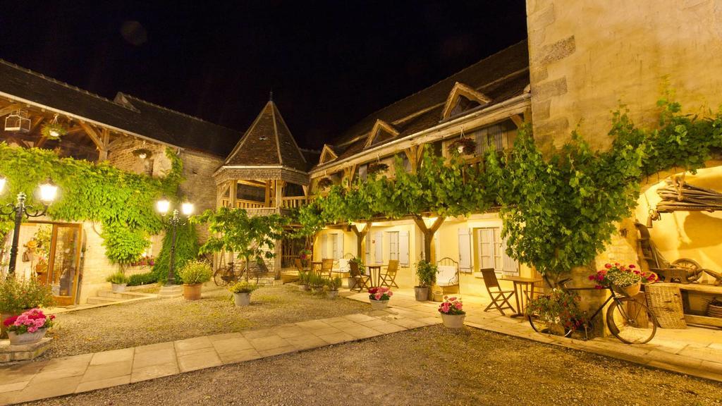 Hotel De La Beursaudiere Nitry Exterior photo